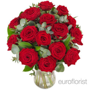 Bukiet pięknych czerwonych róż o nazwie Miłosna przesyłka