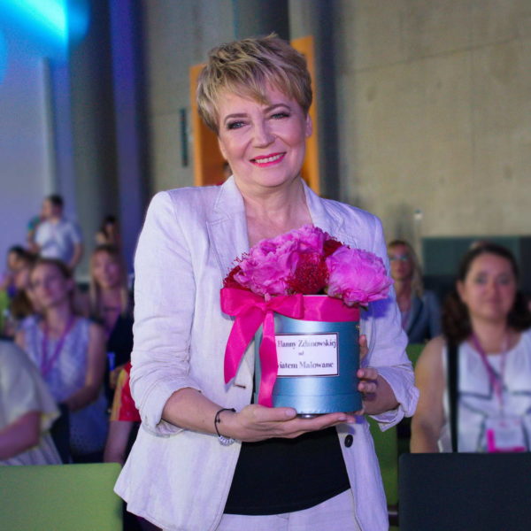 Prezydent Łodzi Hanna Zdanowska z Flower Box by Kwiatem Malowane Poczta Kwiatowa